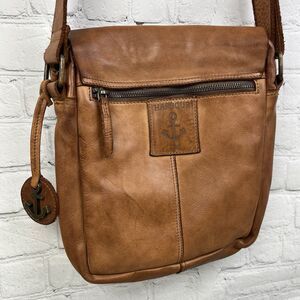 Harbour 2nd Leather Crossbody Bag Brown Magnetic Flap Zipper Pockets